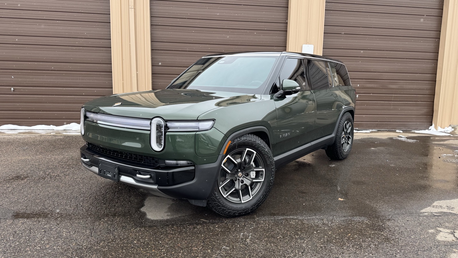 Rivian R1S with paint protection film
